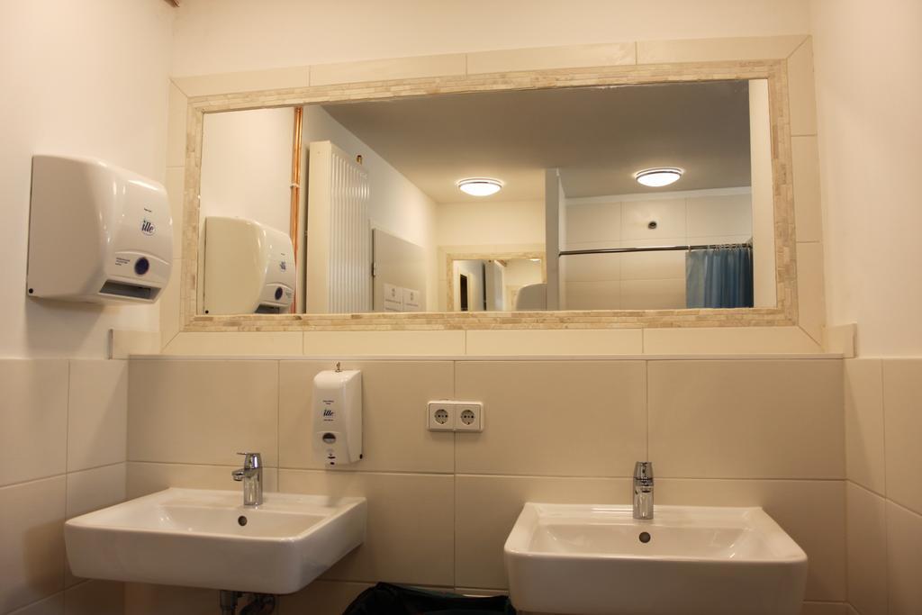 Qbe Hotel Heizhaus Berlin Exterior photo